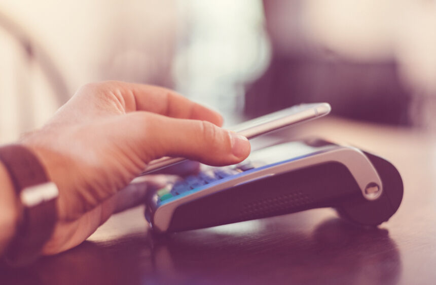 Lundi Matin, Mojovida et HP choisis par les Galeries Lafayette pour leur équipement point de vente